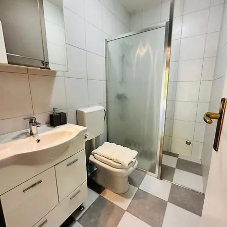 House * Бол