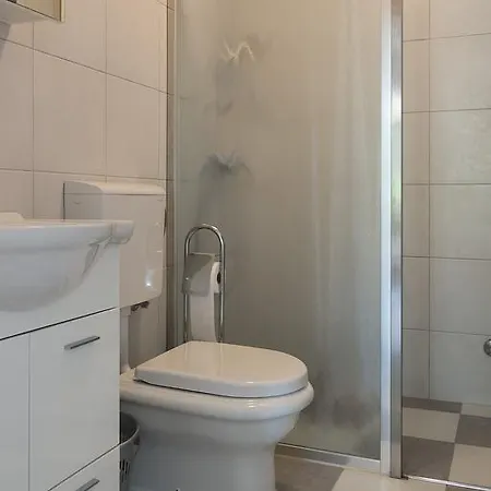 Дом отдыха House Бол